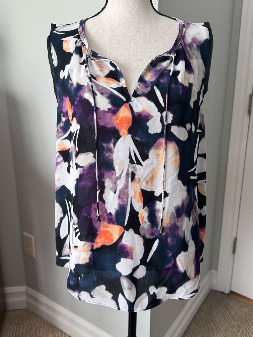Simply Vera Vera Wang Watercolor Floral Sleeveless Camisole S Abstract Romantic
